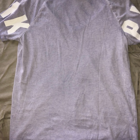 Vs pink T shirt - Picture 2 of 2